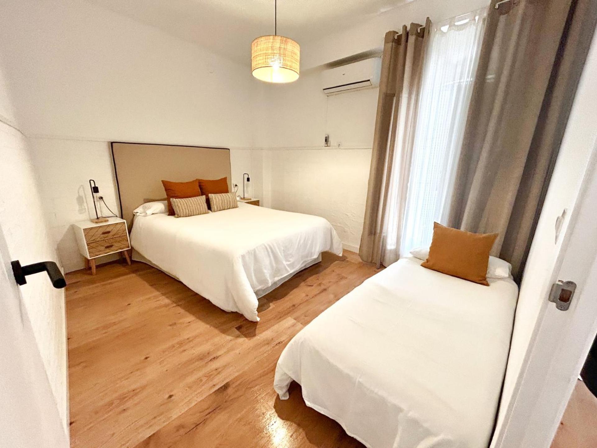 Apartamento Plaza Castilleja de la Cuesta Exterior photo